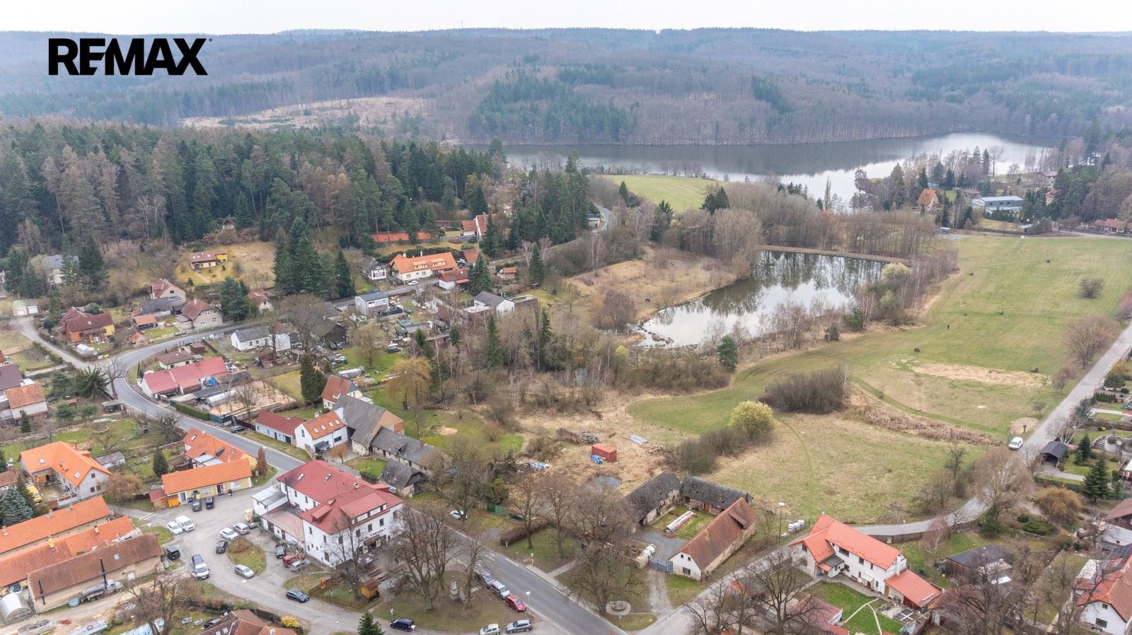 Pozemky pro bydlení, Na Návsi 1, Vyžlovka, 1 943 m²