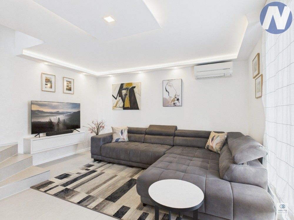 Byty, 987 66, Zahraničí