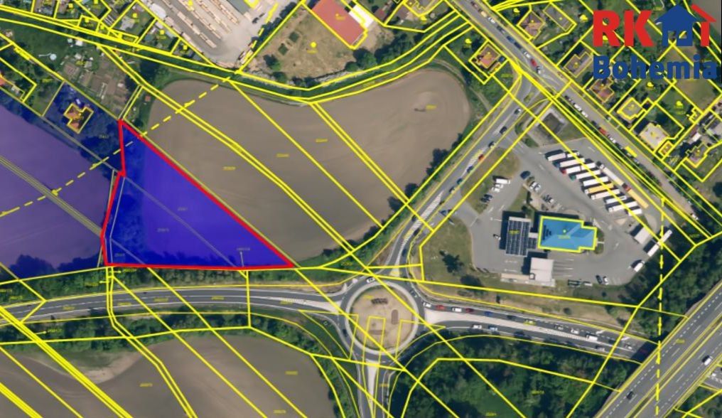 Komerční pozemek, 4 201 m²