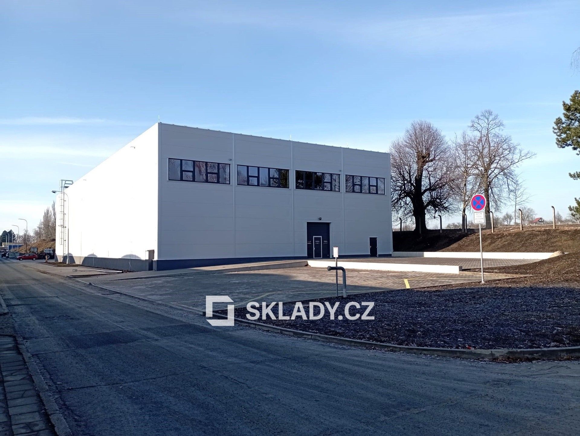 Sklady, Rousínov, 1 500 m² - 2