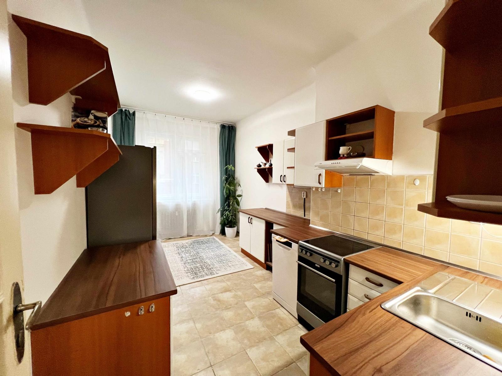 2+1, Veletržní, Praha, 80 m²
