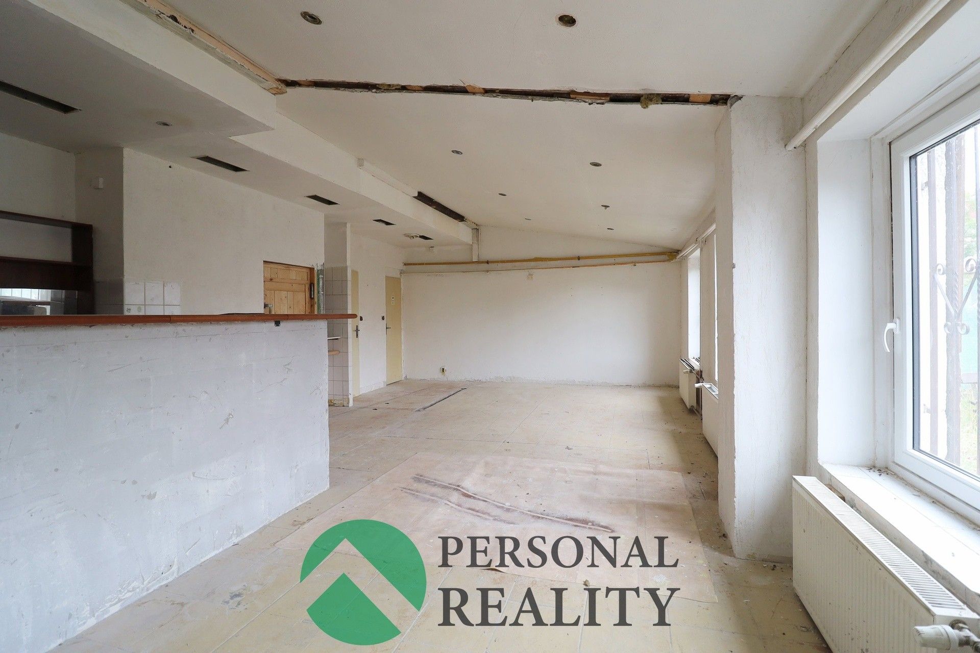 Pronájem obchodní prostory - Na Výhledě, Karlovy Vary, 150 m²