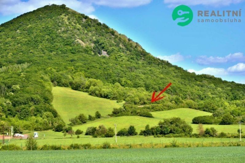 Zahrady, Oparno, Velemín, 1 600 m²