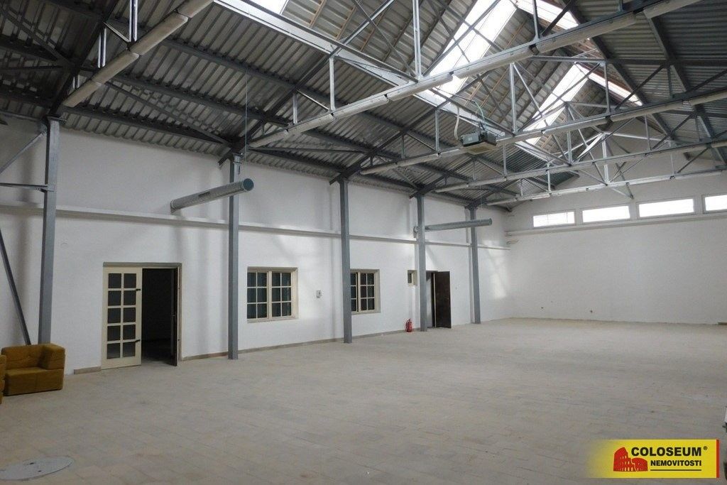 Obchodní prostory, Pražská, Znojmo, 400 m² - 2