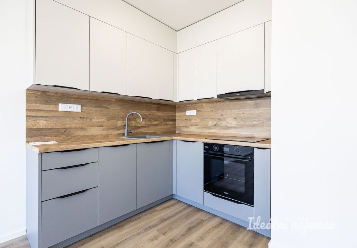 2+kk, Josefa Truhláře, Brandýs nad Labem-Stará Boleslav, 53 m²