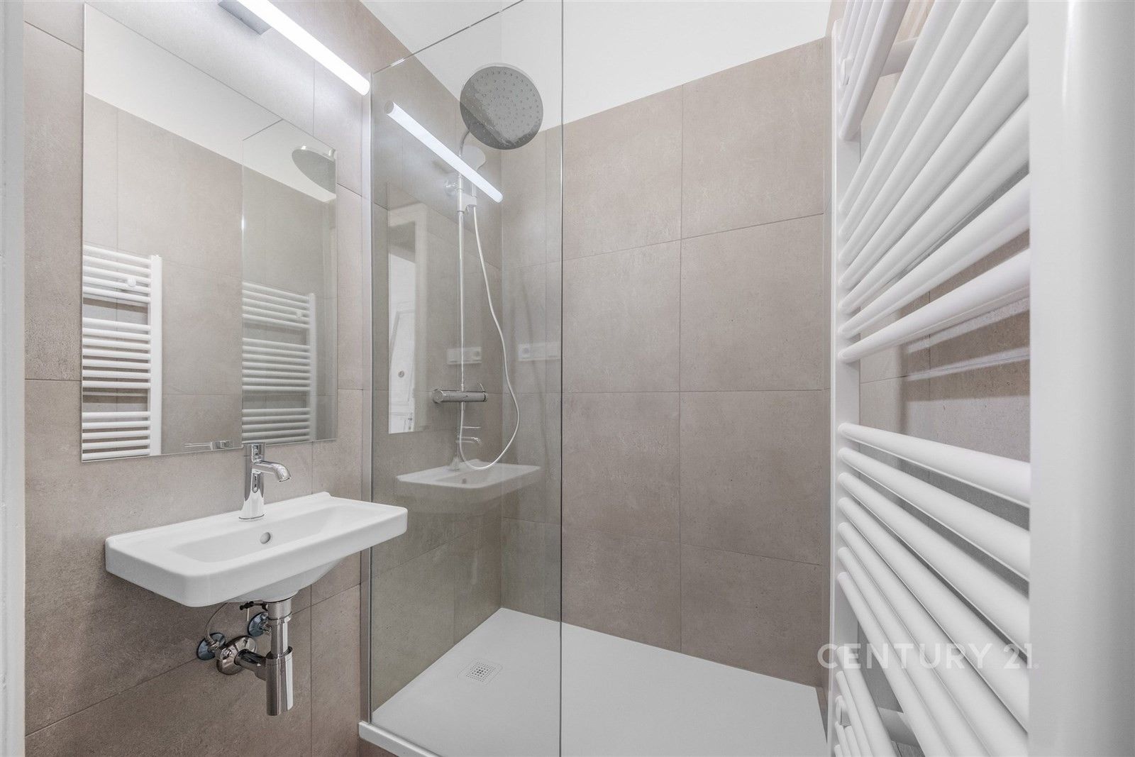 Byt 2+kk · 54 m² · Sezimova, Praha Nusle - 3