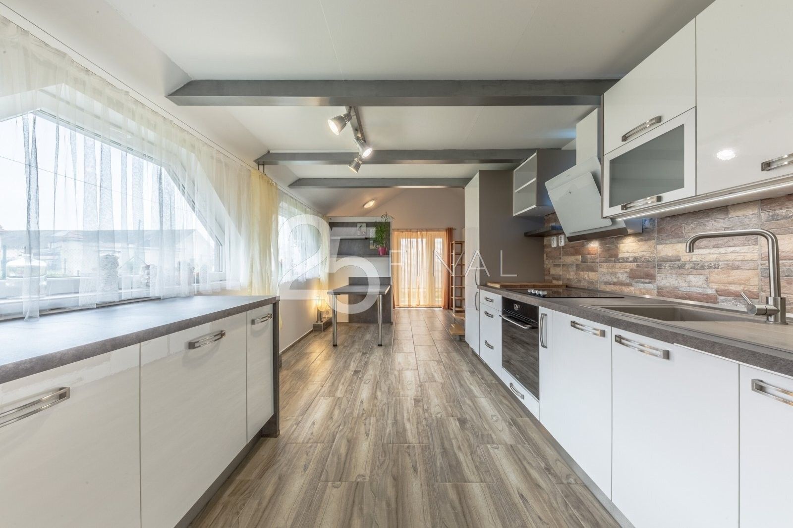 Prodej byt 3+1 - Zvířetice, Bakov nad Jizerou, 142 m²