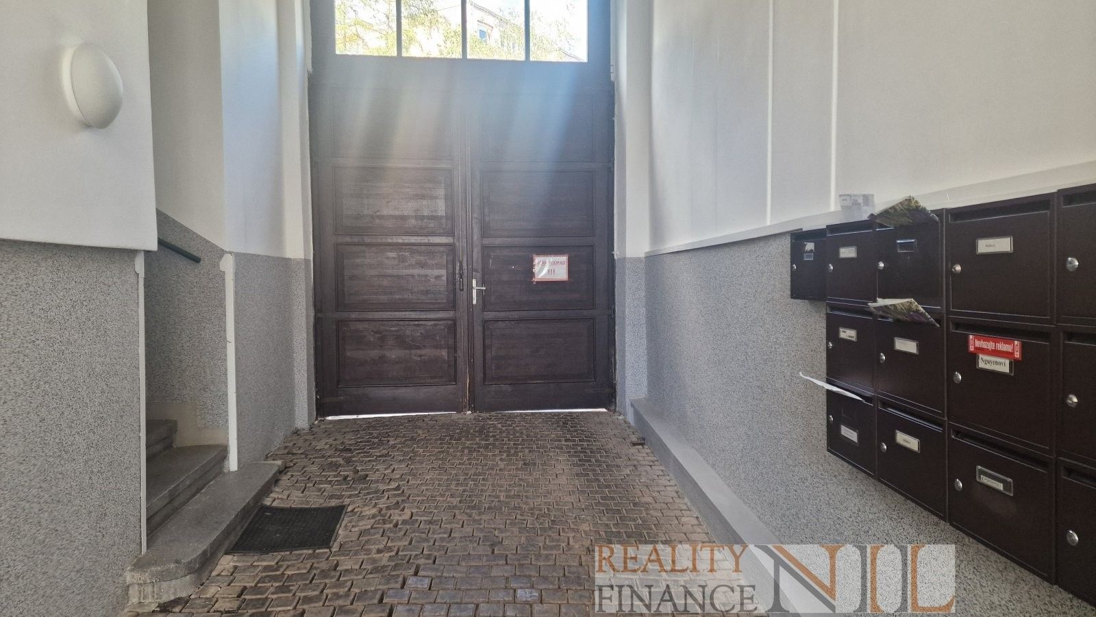 Garáž · 24 m² · Karlovarská 565, Plzeň Severní Předměstí - 4