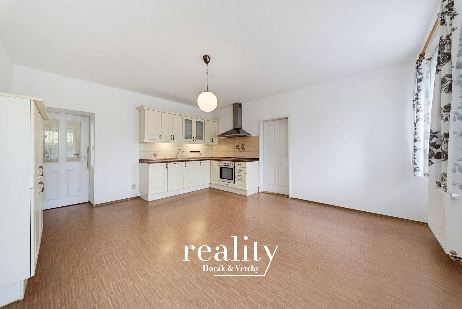 Prodej rodinný dům - Křelovice, okres Pelhřimov, 178 m² - 5