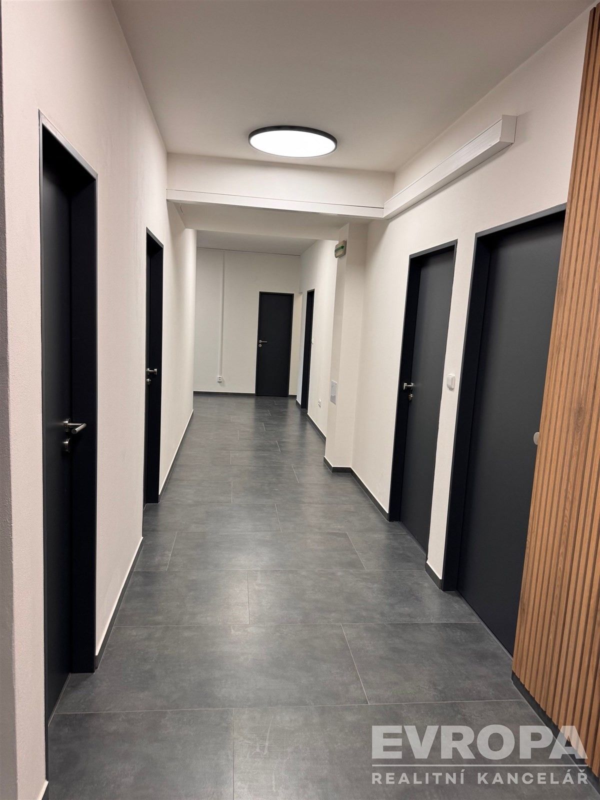 Pronájem kancelář - Komenského 4847, Jablonec nad Nisou, 19 m² - 5