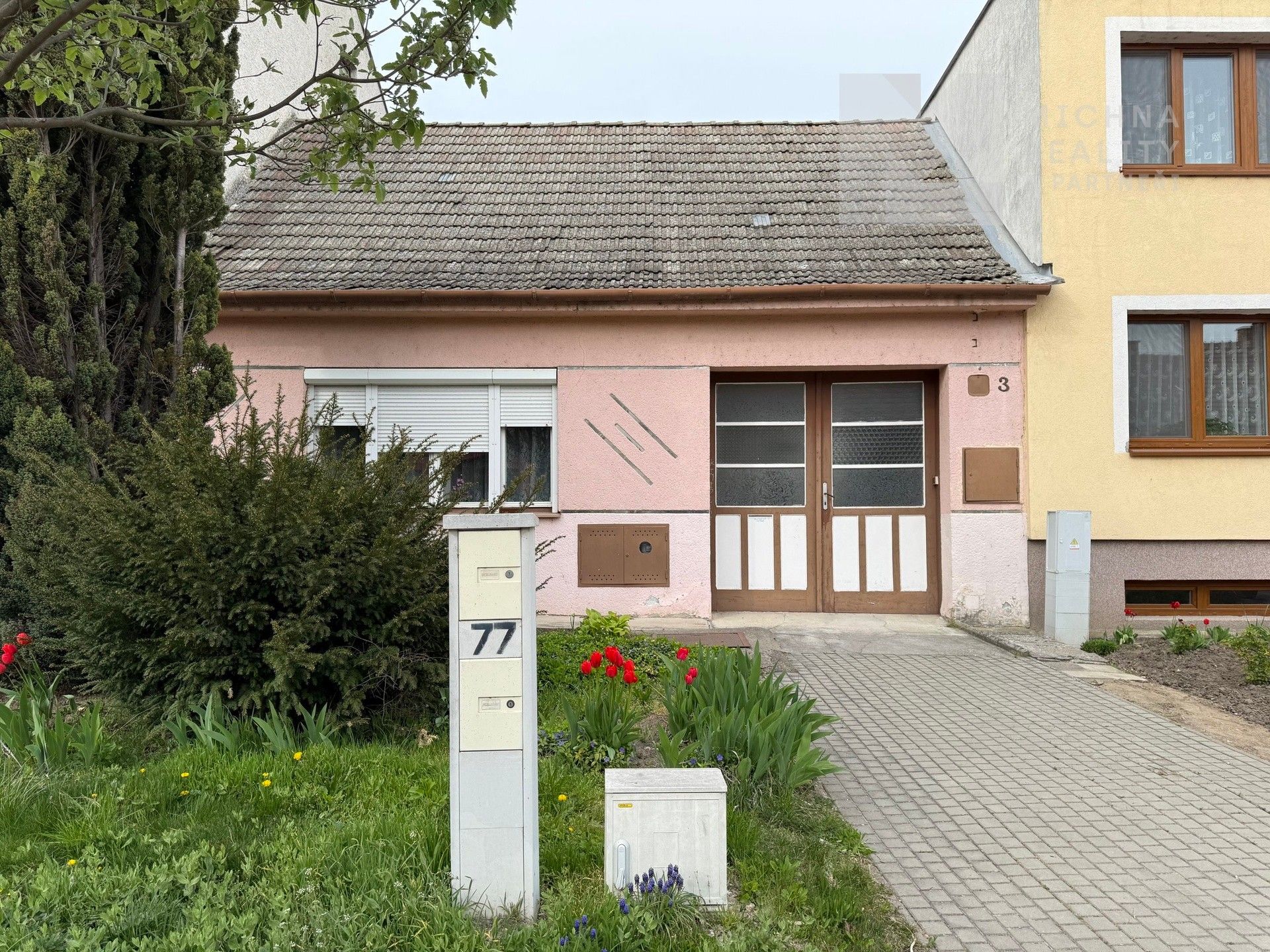 Rodinné domy, Hlavní, Šakvice, 140 m² - 1