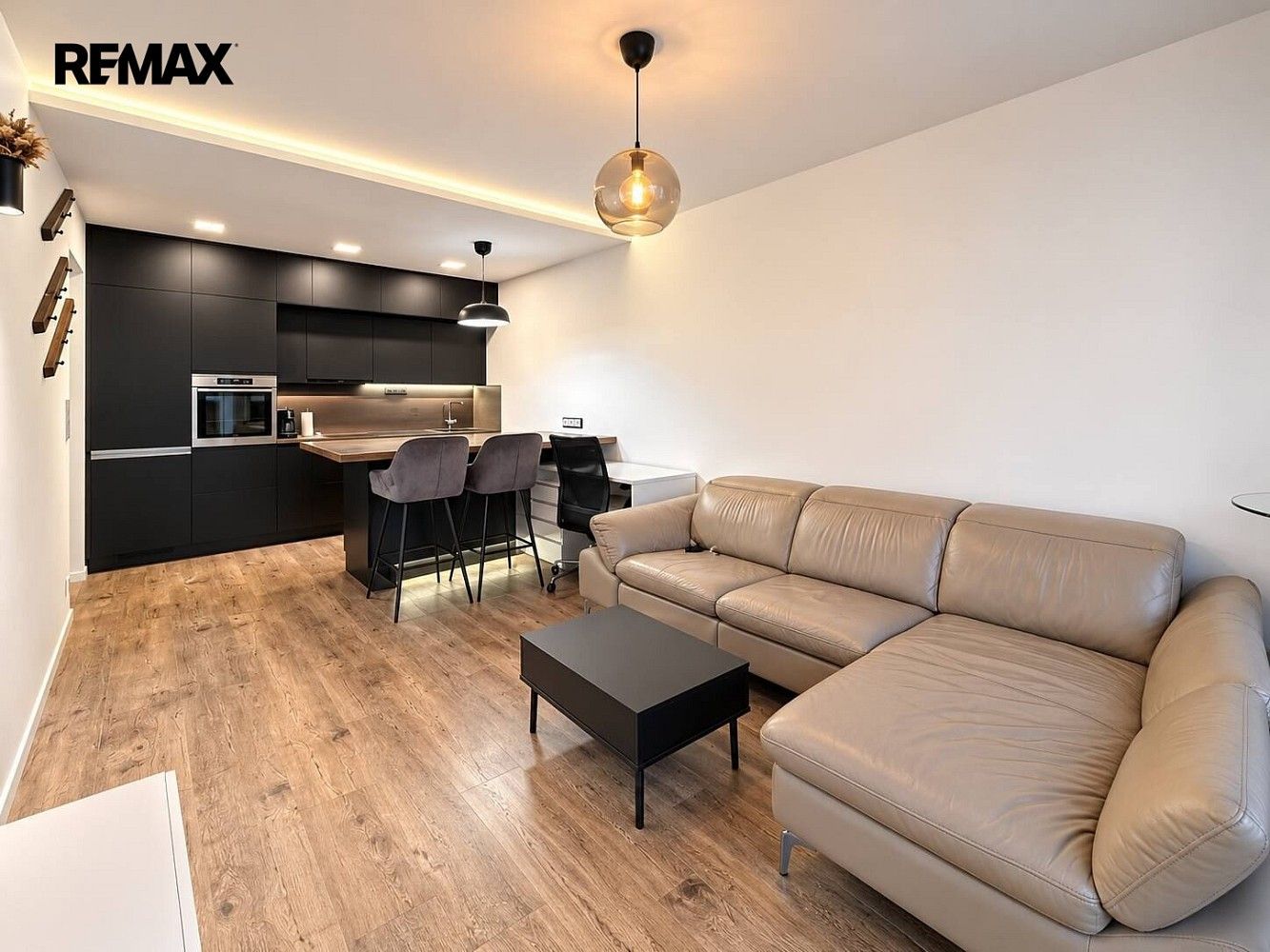 2+kk, Pod Harfou, Praha 9 - Vysočany, 55 m² - 1