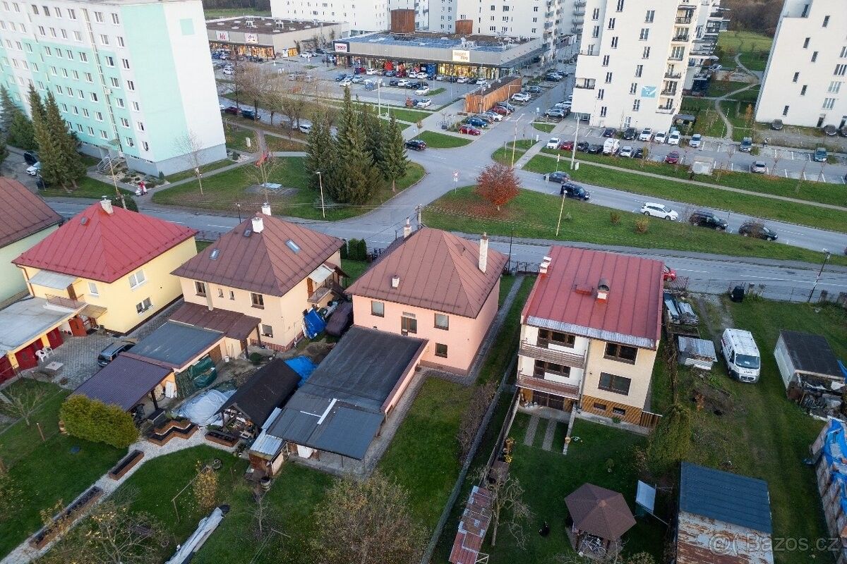 Rodinné domy, 987 65, Slovensko - 1