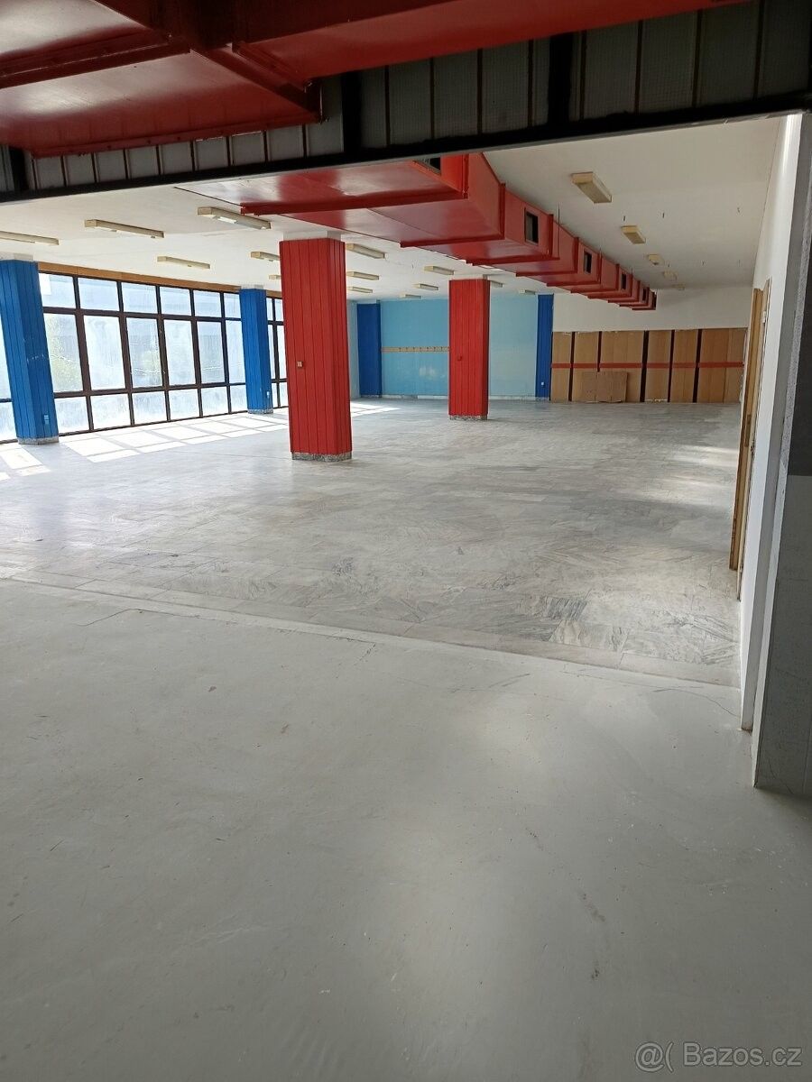 Obchodní prostory, Valašské Meziříčí, 757 01