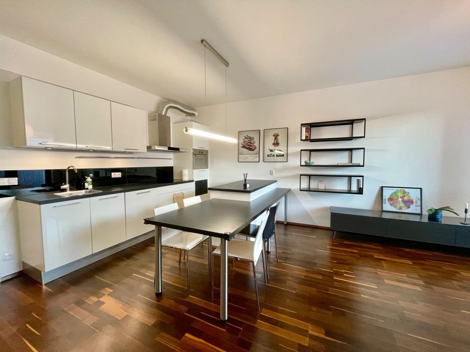 2+kk, U Uranie, Praha - Holešovice, 69 m² - 2