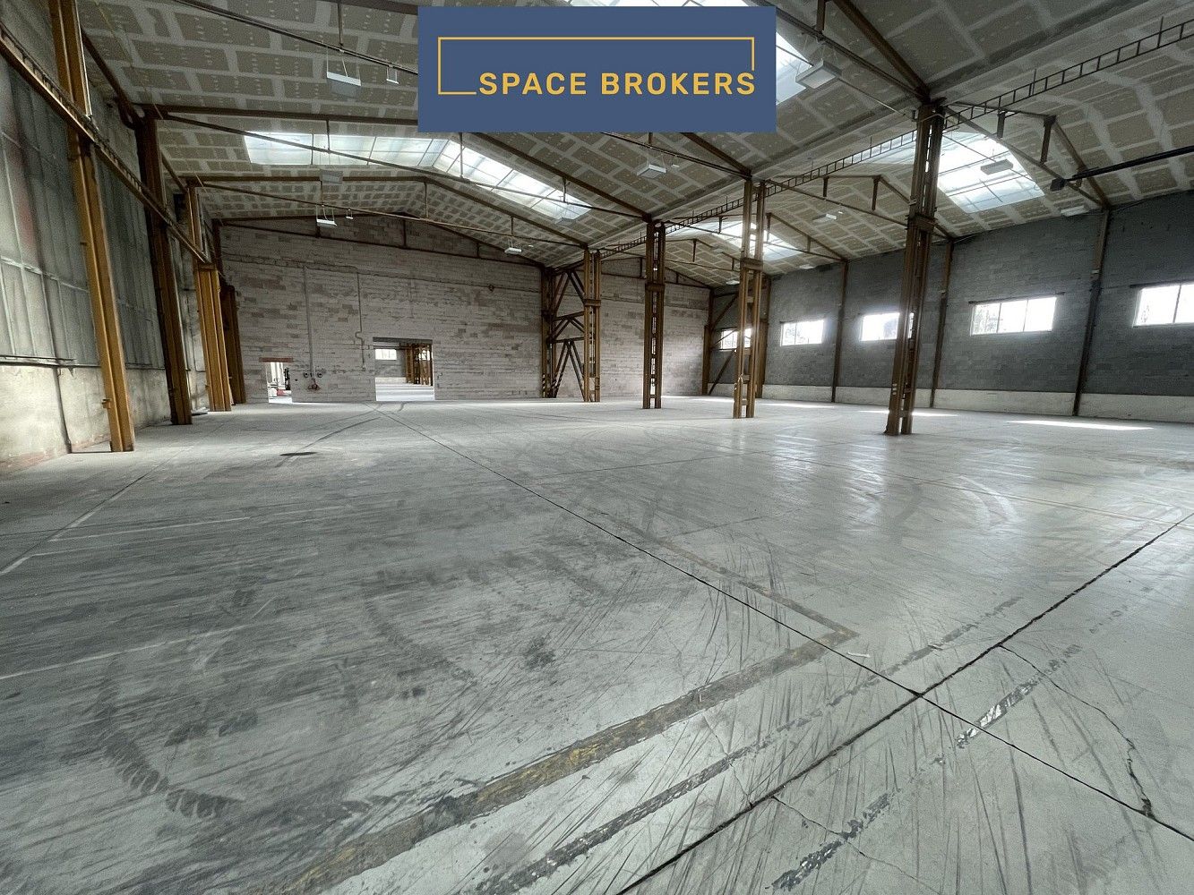 Sklady, Bystřany, okres Teplice, 3 400 m² - 1