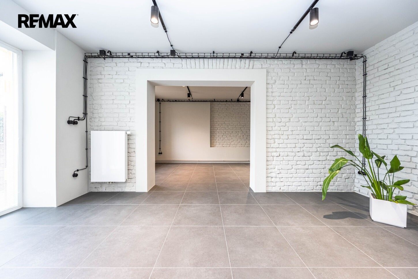 Kanceláře, U smíchovského hřbitova 1385, Praha Smíchov, 53 m² - 1