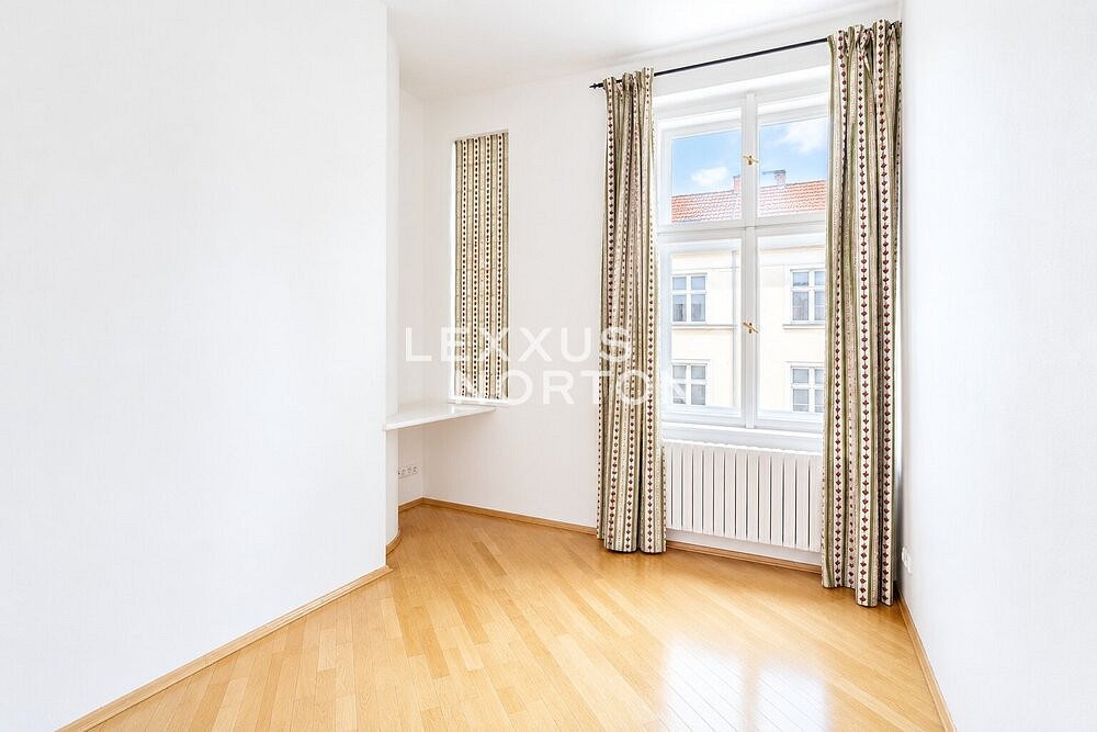 Pronájem byt 4+1 - Odborů, Praha 2 - Nové Město, 100 m² - 5