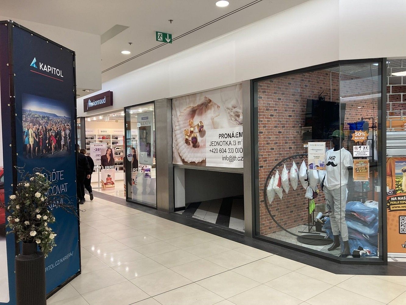 Obchodní prostory, Teplice, Ústecký kraj, 32 m² - 2