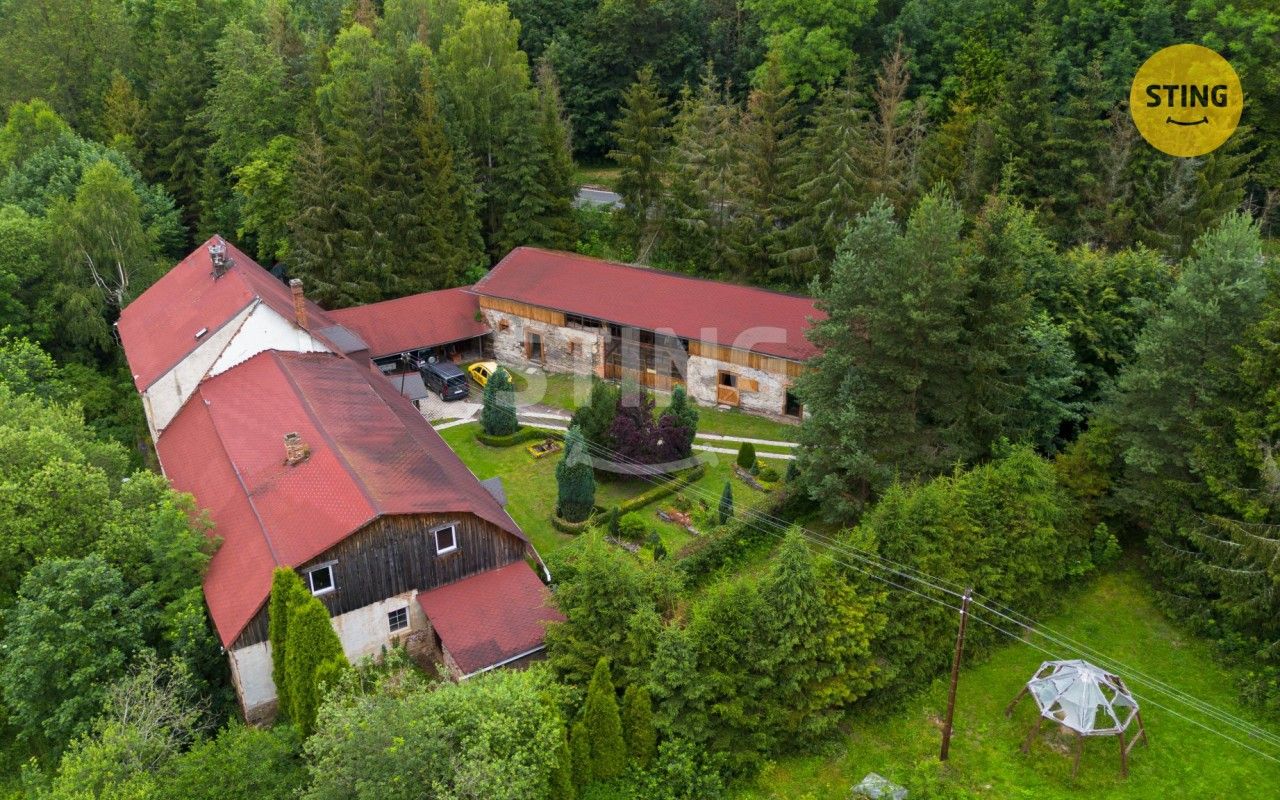 Rodinné domy, Valšov, 520 m² - 1