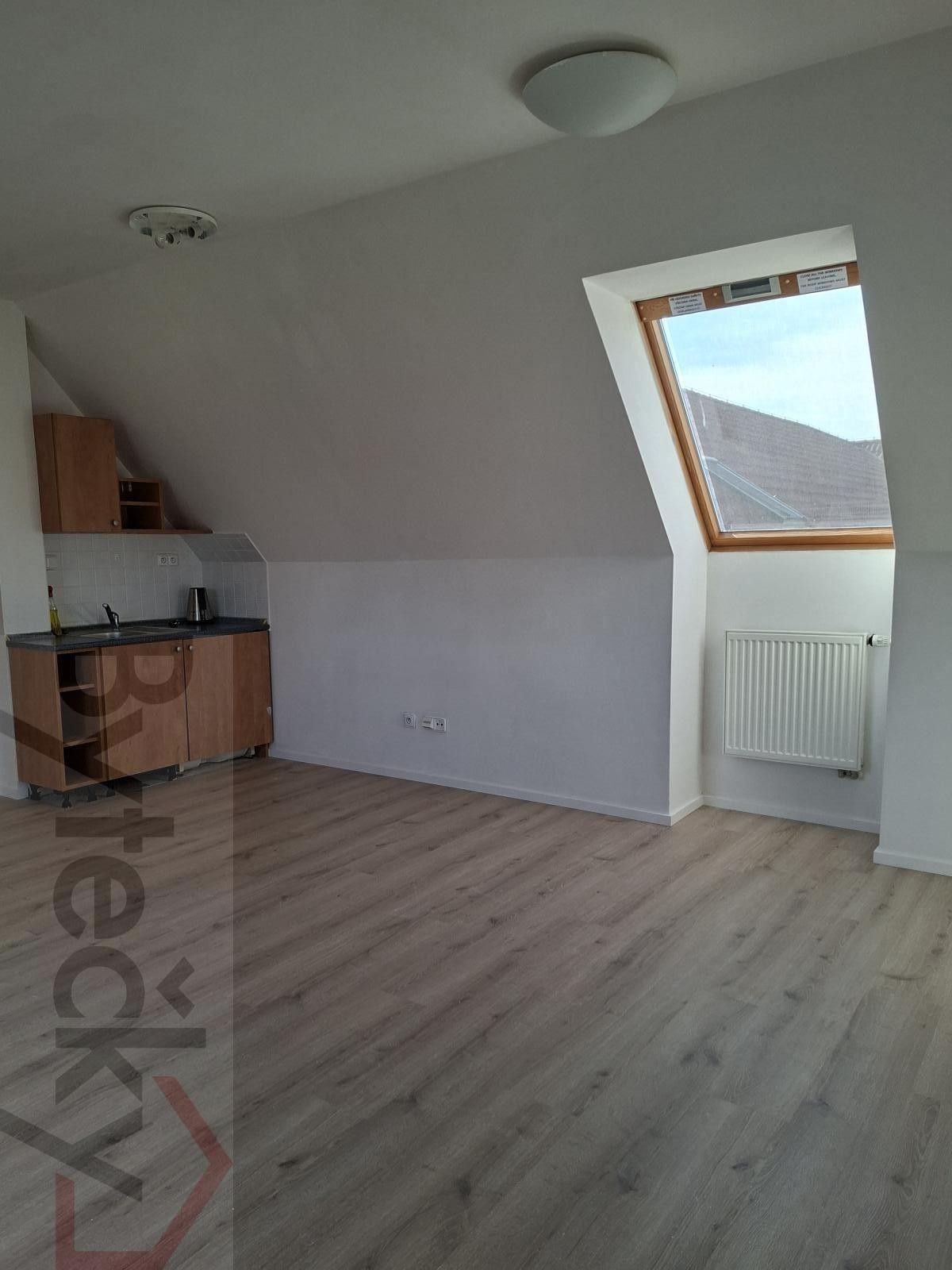 Kancelář, 24 m²