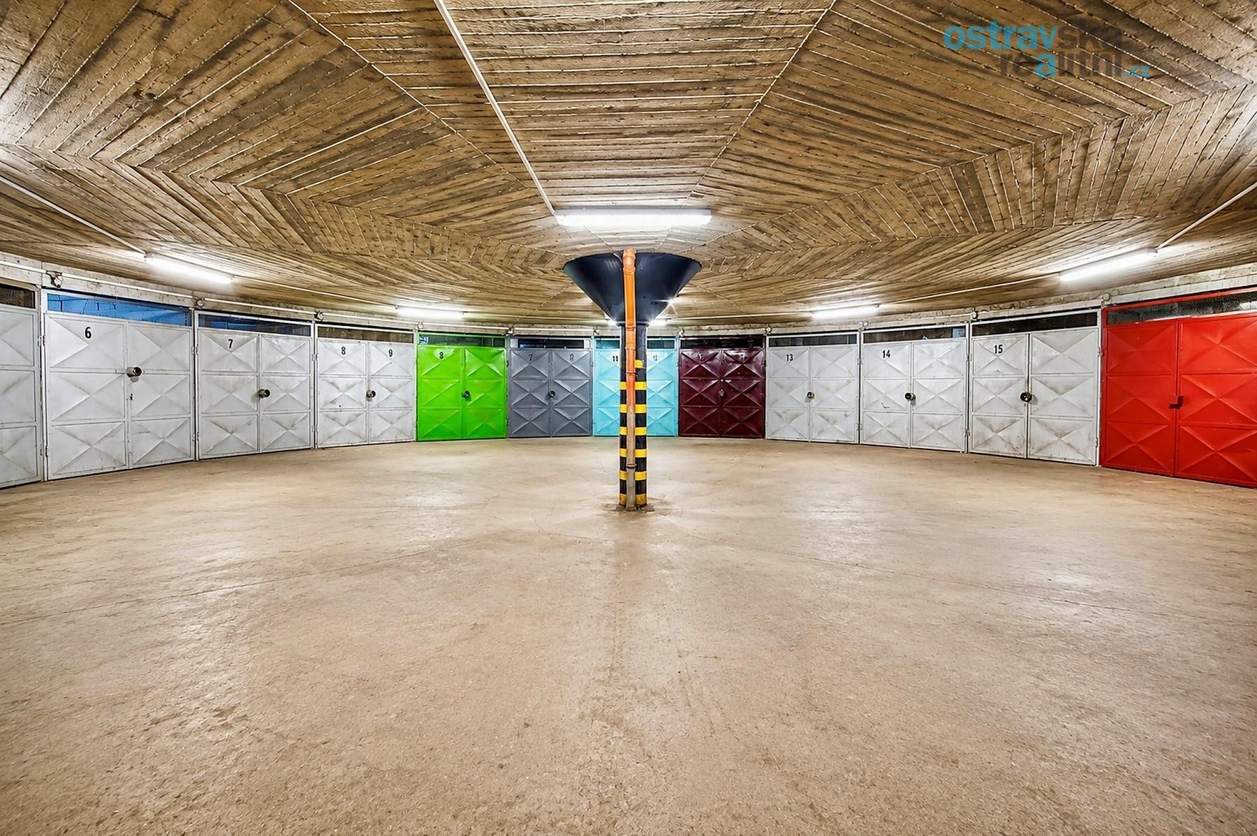 Garáže, U Lesa, Ostrava, 11 m² - 2