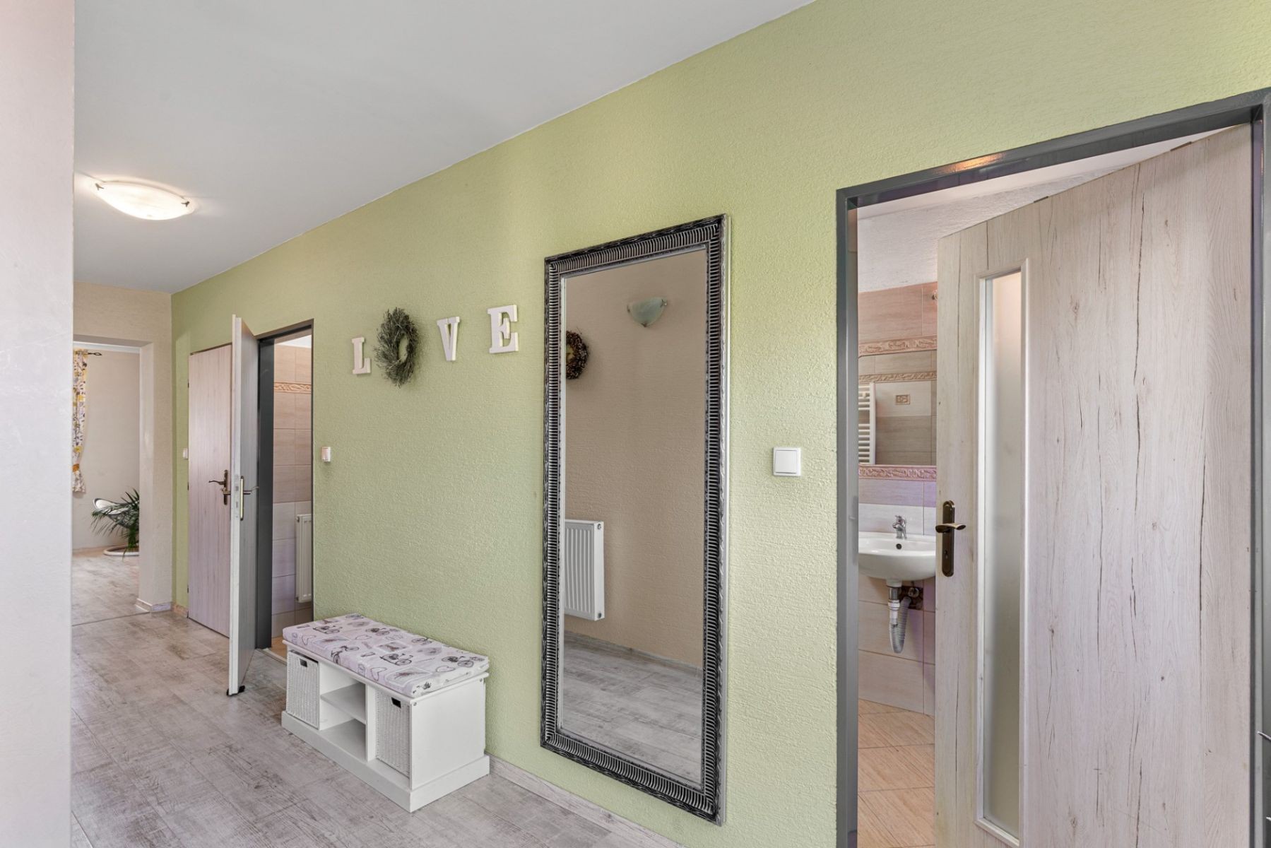 Pronájem rodinný dům - Vinařice - Vinařice u Kladna, Středočeský kraj, 148 m² - 5