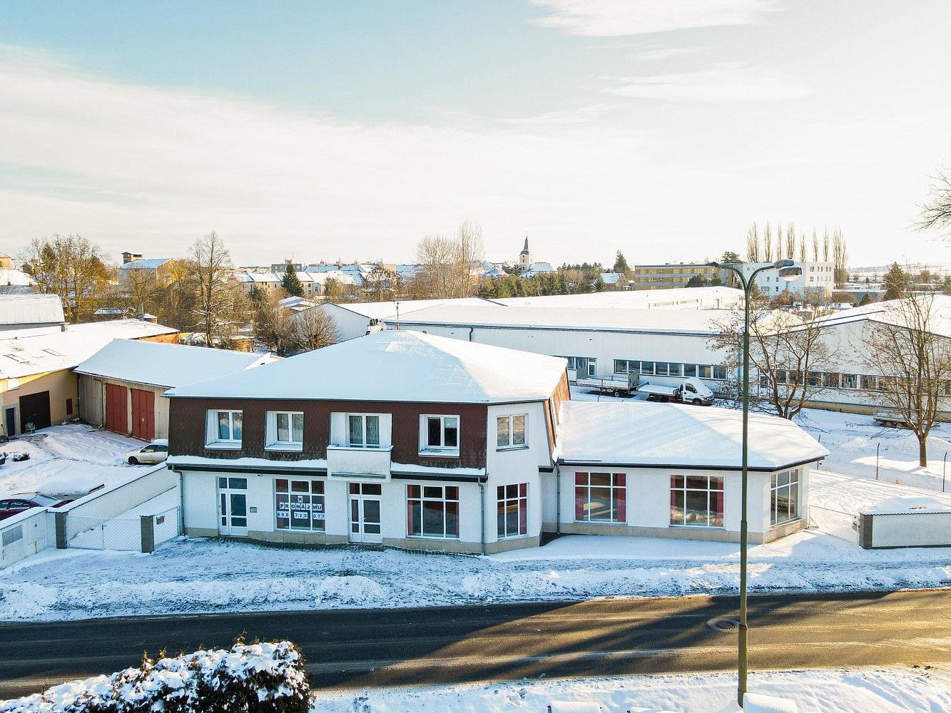 Pronájem obchodní prostory - Jičín - Holínské Předměstí, Královéhradecký kraj, 299 m² - 1