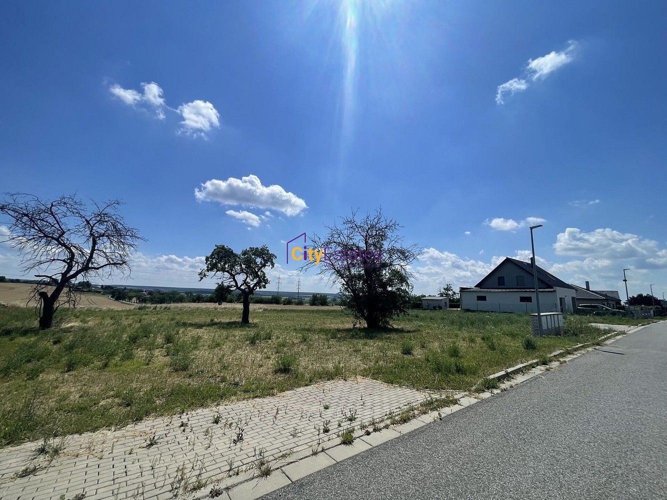 Pozemek pro bydlení, 1 090 m²