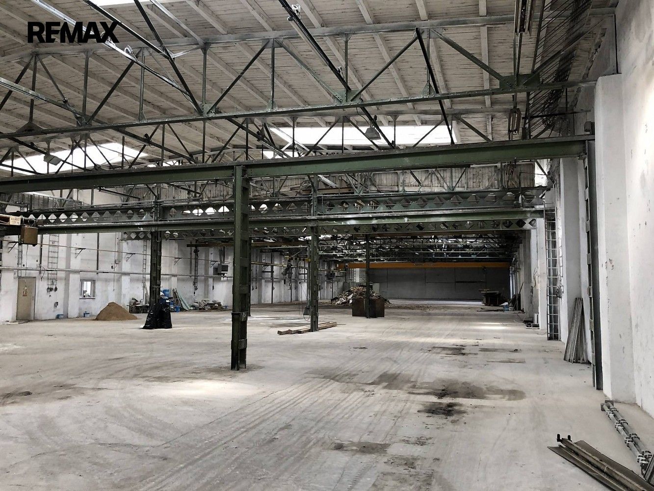Sklady, Čelákovice, okres Praha-východ, Středočeský kraj, 1 500 m² - 1