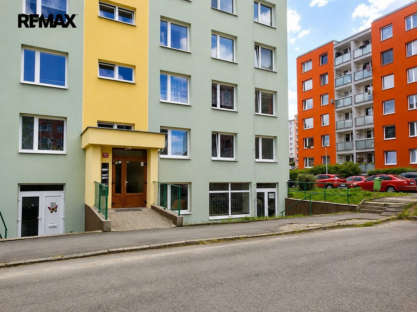 Obchodní prostory, Slaný, okres Kladno, Středočeský kraj, 84 m² - 1