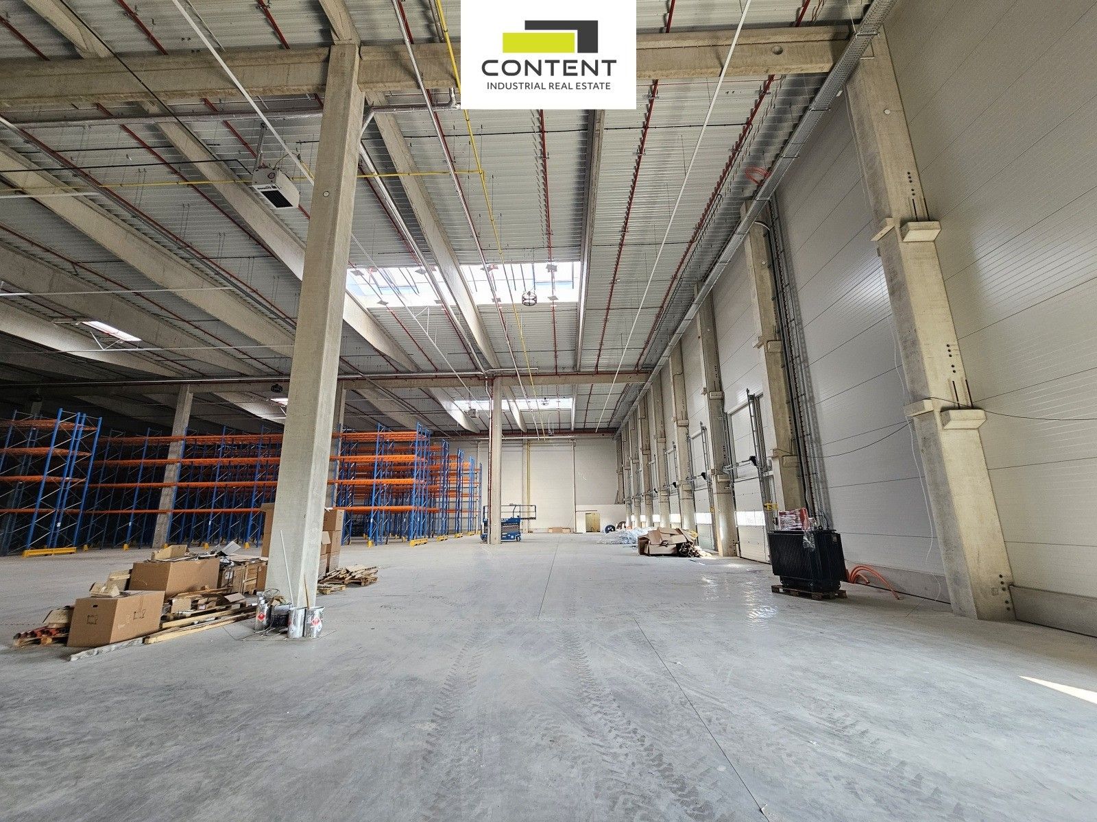 Výrobní prostory, Kozomín, 3 000 m²