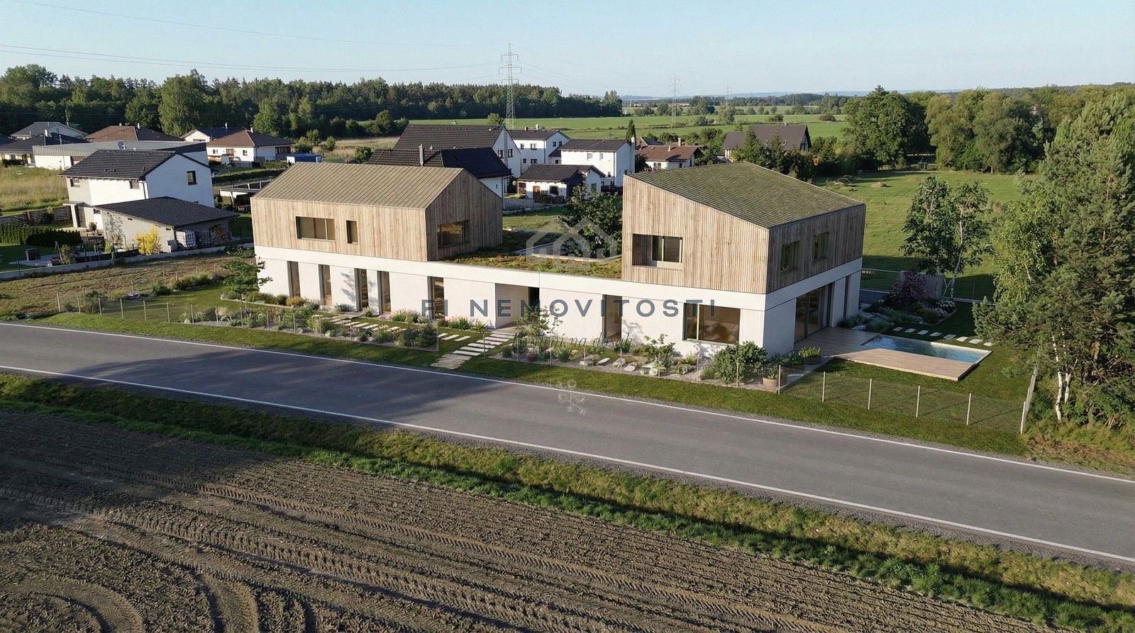 Rodinné domy, Dříteč, okres Pardubice, 140 m² - 1
