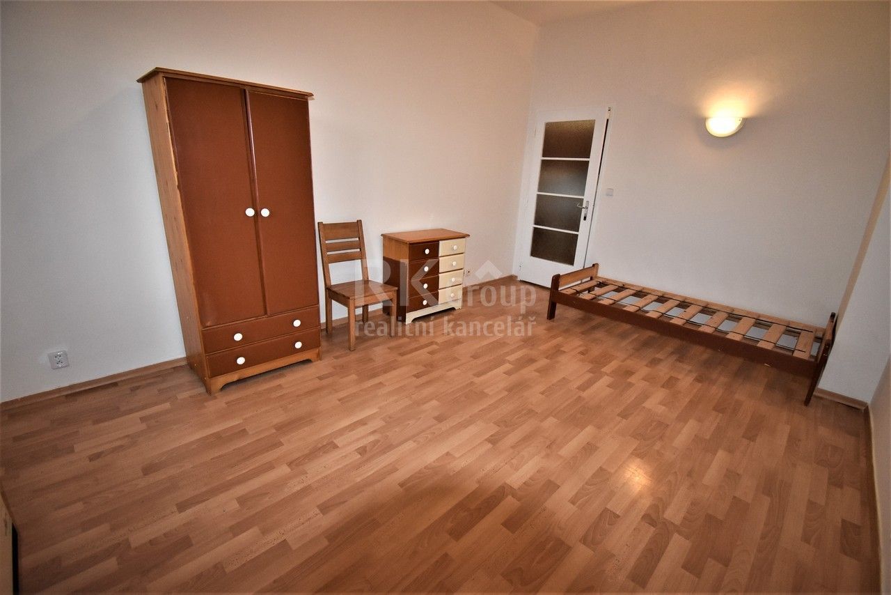 1+kk, Průběžná, Praha, 30 m²