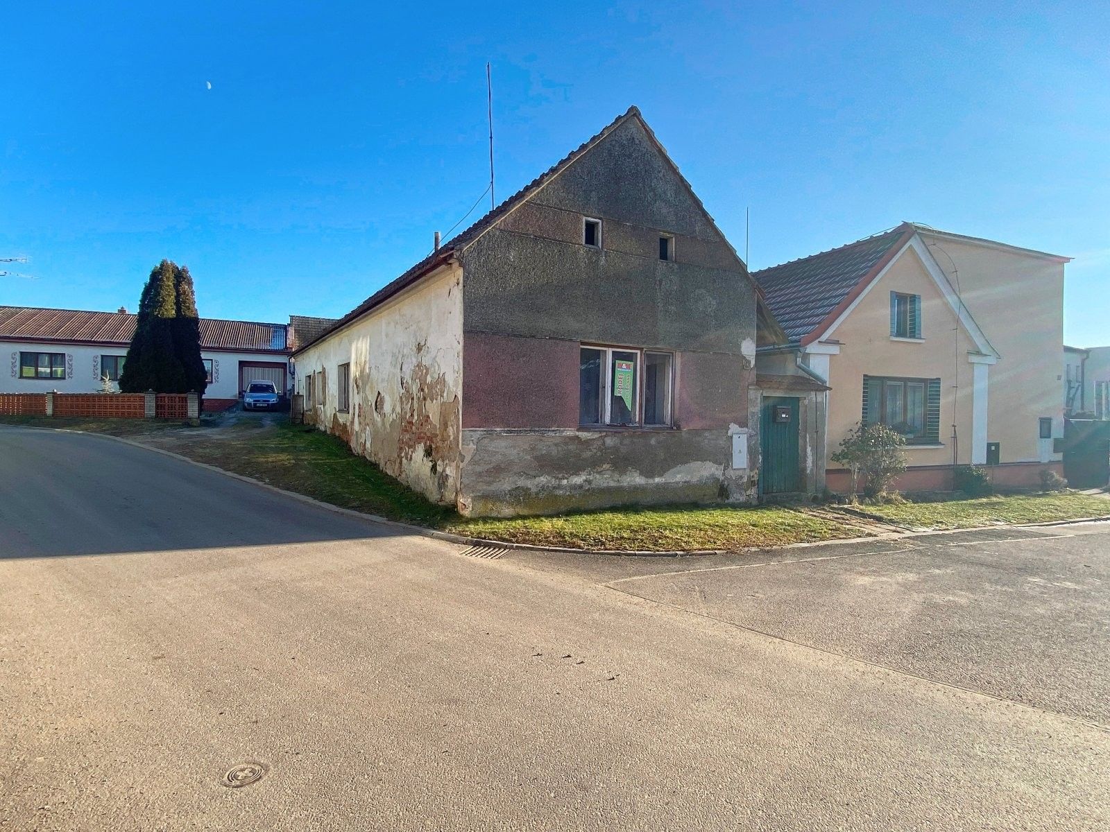 Rodinné domy, Láz, 80 m²