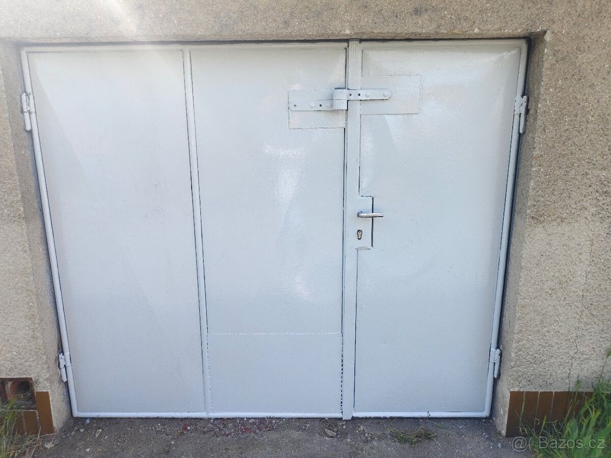 Garáže, Plzeň, 326 00