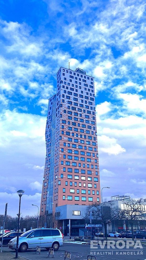 Obchodní prostory, 73 m²
