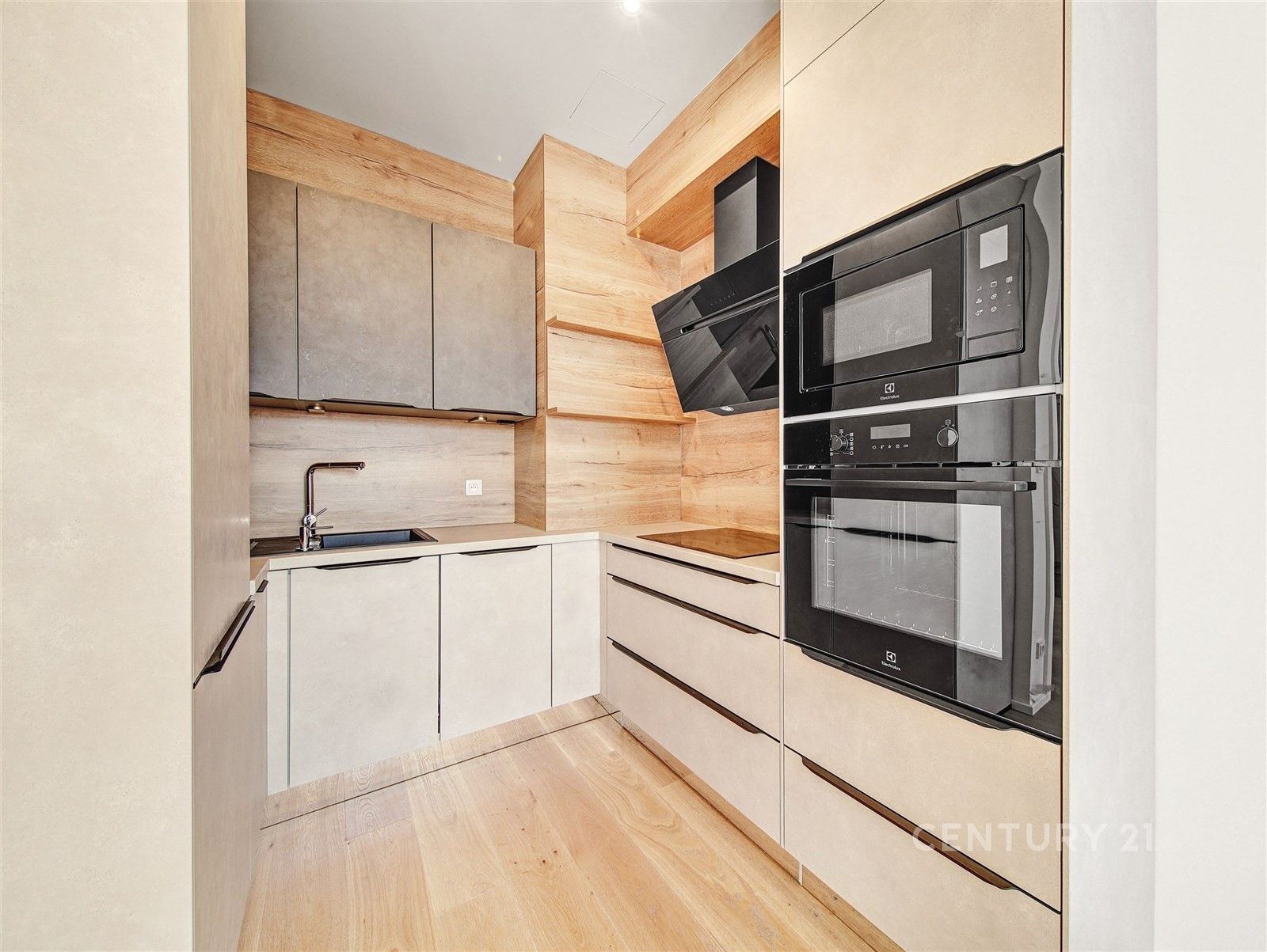 Pronájem byt 2+kk - Tachovské náměstí, Praha, 35 m²