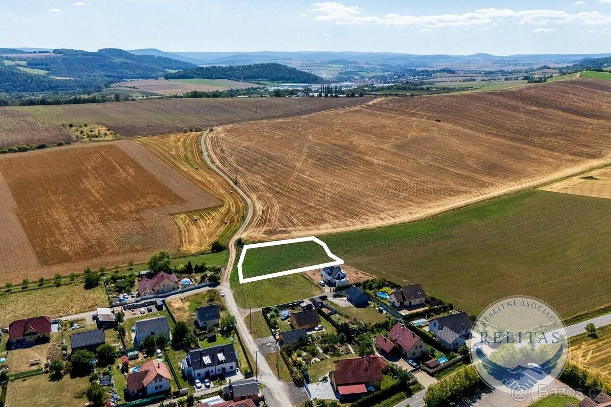 Prodej pozemek pro bydlení - Benešov u Prahy, 256 01