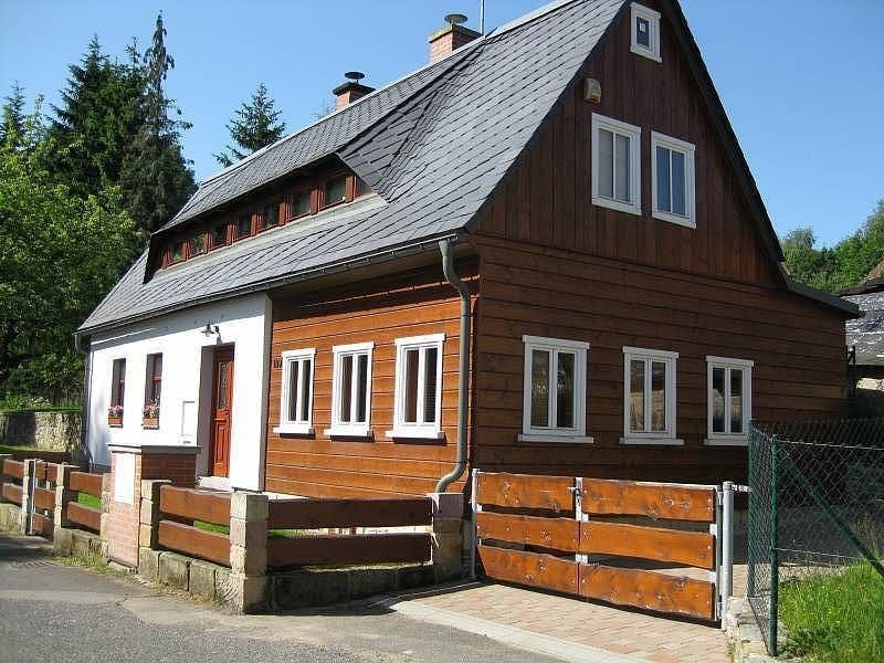Chaty, Jiřetín pod Jedlovou, Ústecký kraj - 1