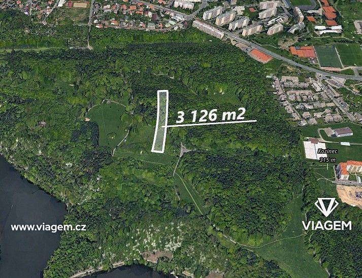 Les, 1 302 m²
