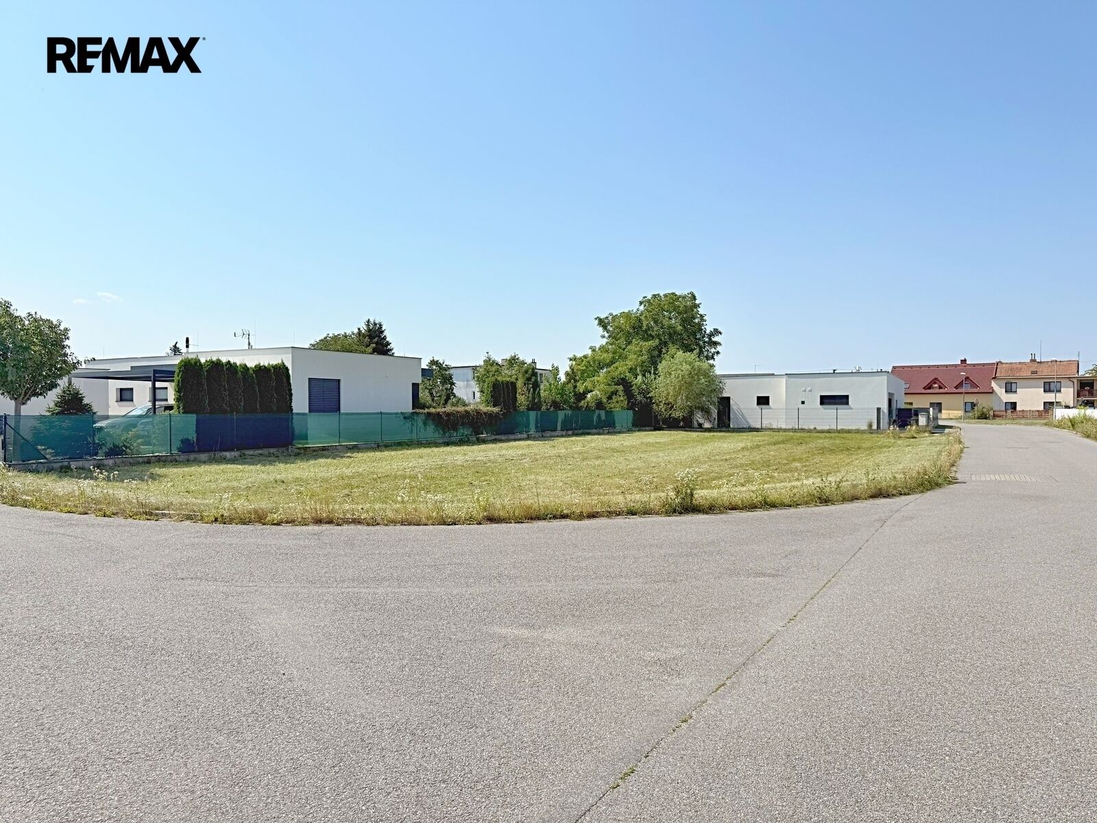 Pozemek pro bydlení, 893 m²