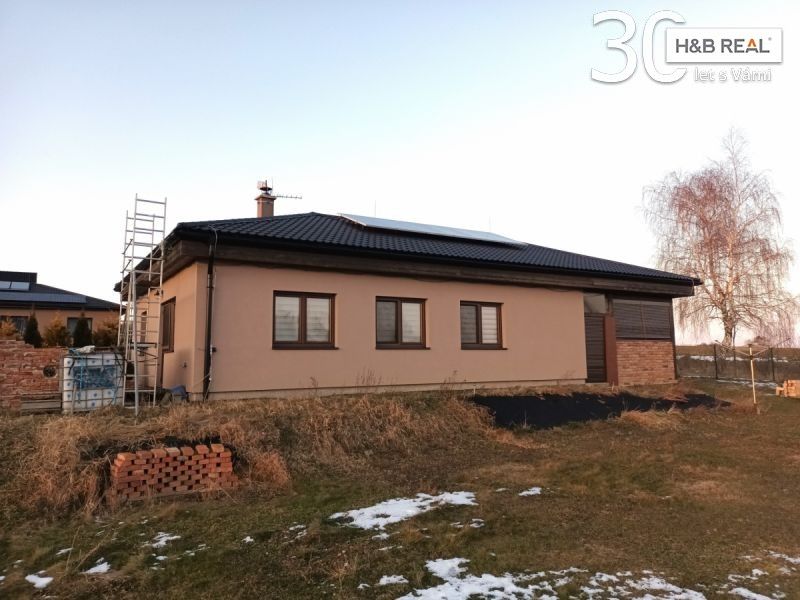 Prodej rodinný dům - Kunovice, 80 m²