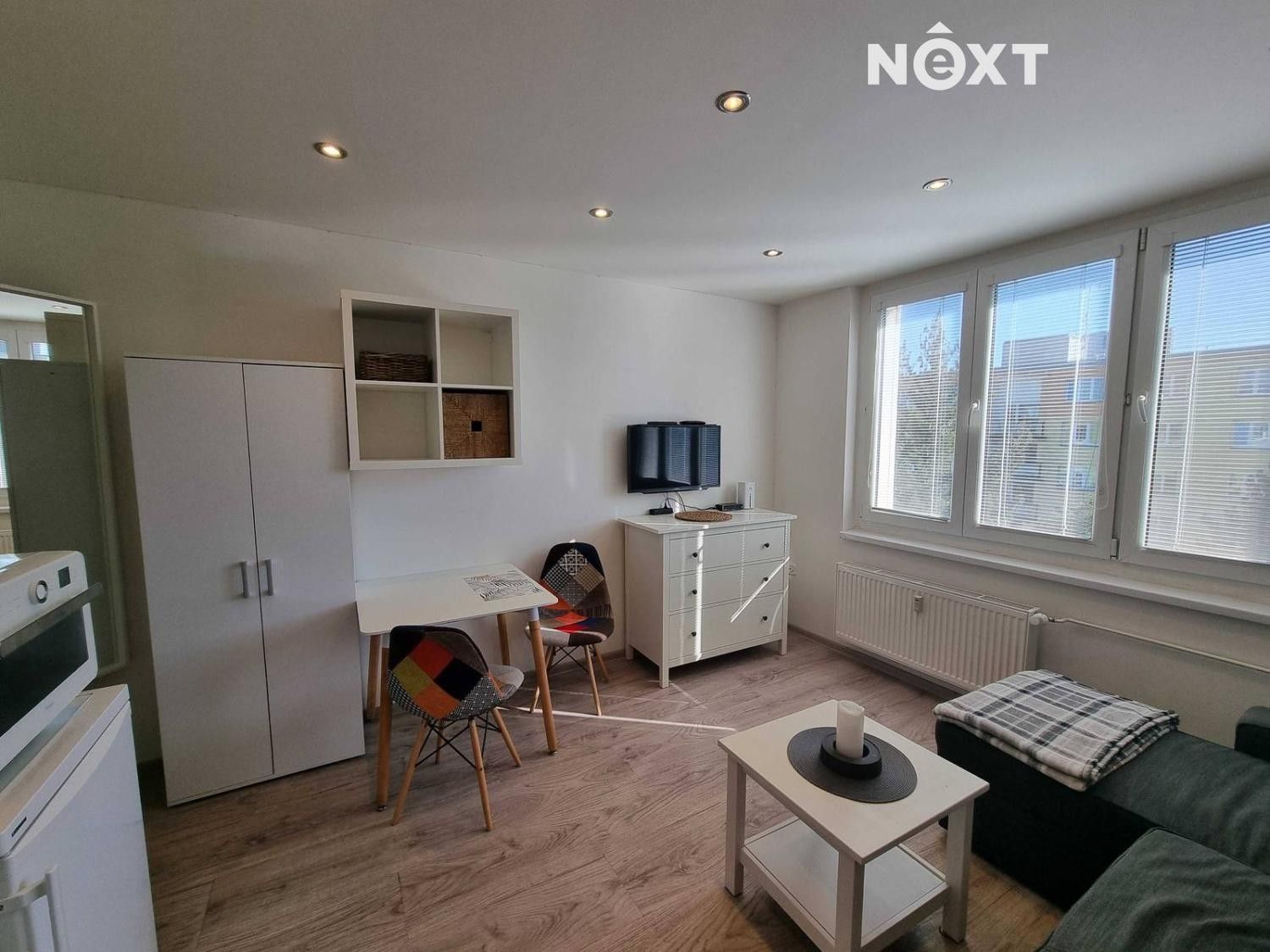 1+kk, Horolezecká 915, Praha, 20 m²