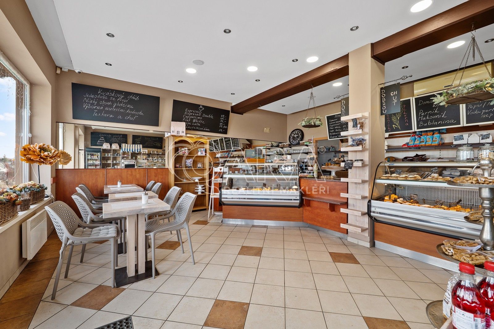 Pronájem obchodní prostory - Budějovická, Jesenice, 62 m²