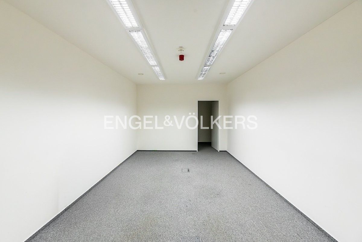 Pronájem kancelář - Sokolovská 979, Praha Vysočany, 152 m² - 5