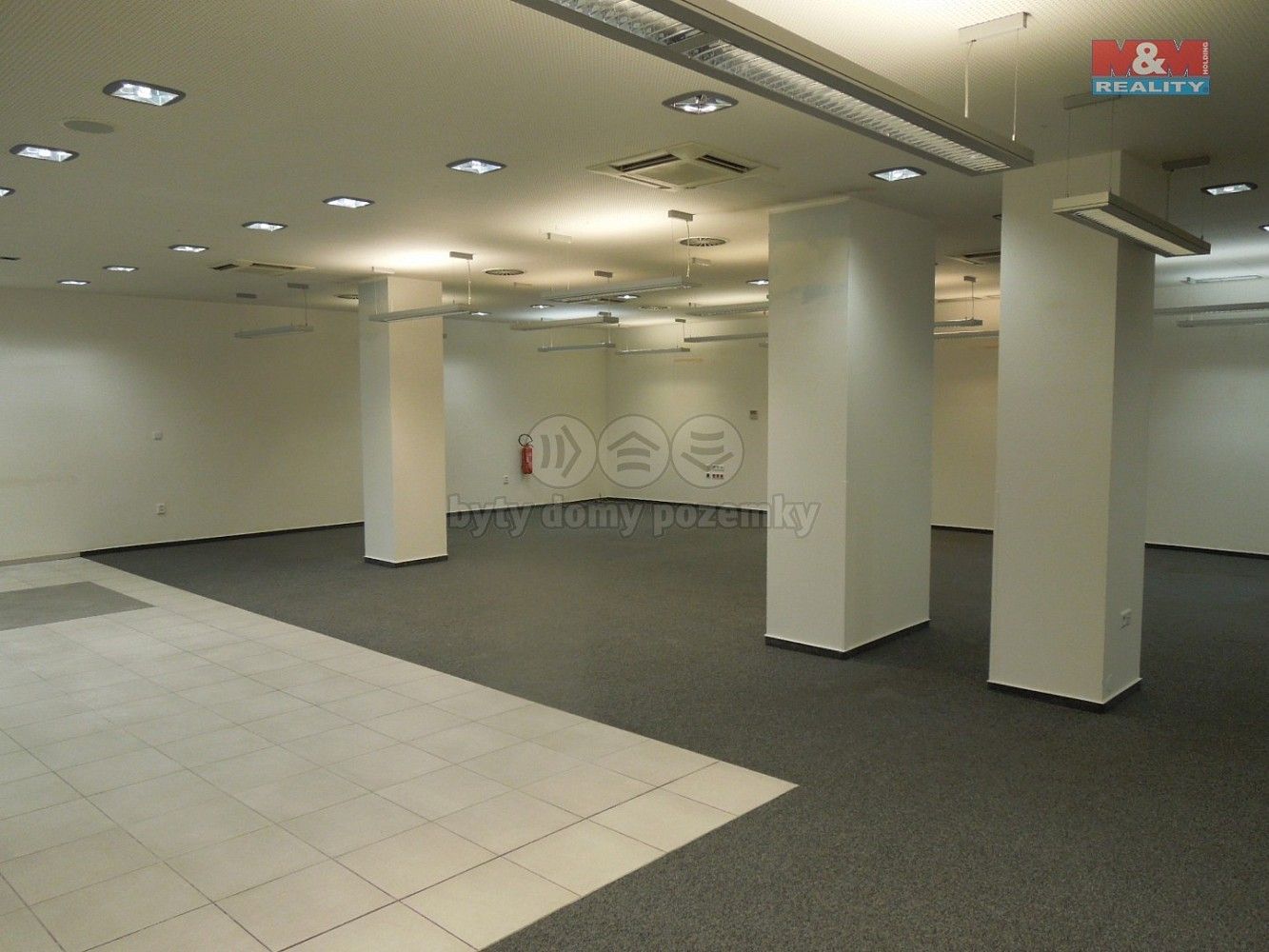 Obchodní prostory · 398 m² · Praha - Kamýk, okres Praha 4, Hlavní město Praha - 3