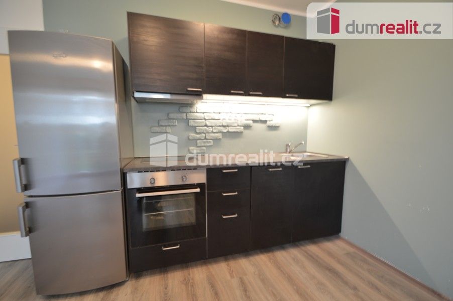 Pronájem byt 1+kk - Modrého, Praha, 35 m²