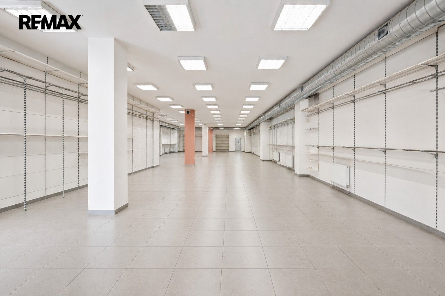 Obchodní prostory · 564 m² · 9. května 619, Tábor - 3