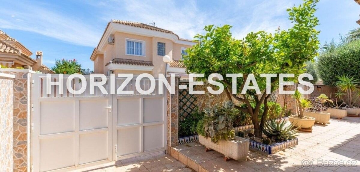 Rodinné domy, 987 66, Zahraničí